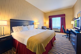 Holiday Inn Express Hotel & Suites Cotulla