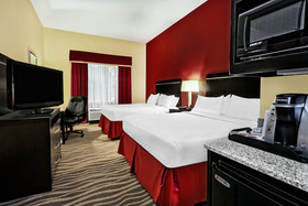 Holiday Inn Express Hotel & Suites Cotulla