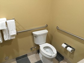 La Bonita Inn & Suites