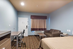 Scottish Inns and Suites Crosby