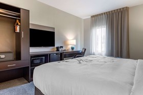Sleep Inn & Suites