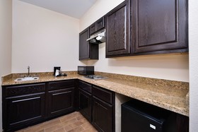Americas Best Value Inn & Suites