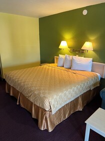 Antler's Inn