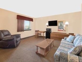 Super 8 by Wyndham Dalhart