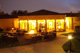 Super 8 by Wyndham Dallas Love Field Airport