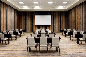 Courtyard by Marriott Dallas Downtown/Reunion District