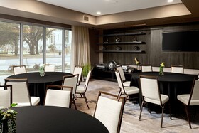 Courtyard by Marriott Dallas Downtown/Reunion District