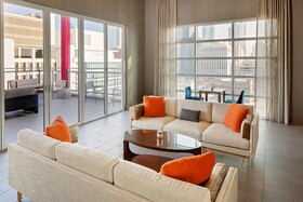 Courtyard by Marriott Dallas Downtown/Reunion District