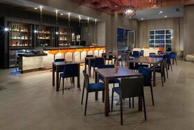 Courtyard by Marriott Dallas Downtown/Reunion District