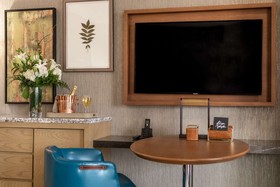 Drey Hotel