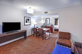 Embassy Suites by Hilton Dallas Market Center
