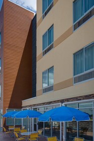 Fairfield Inn & Suites Dallas West/I-30