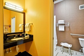 Fairfield Inn by Marriott Dallas Market Center