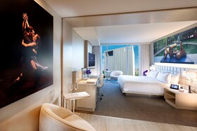 Hall Arts Hotel