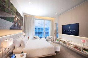 Hall Arts Hotel