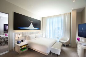Hall Arts Hotel