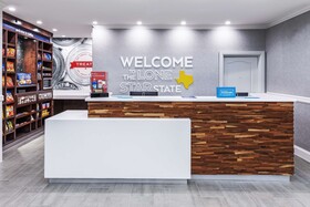 Hampton Inn & Suites Dallas I-30 Cockrell Hill