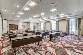 Hilton Garden Inn Dallas Central Expy North Park Area