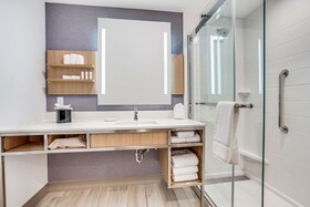 Hilton Garden Inn Dallas Central Expy North Park Area