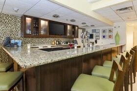 Hilton Garden Inn Dallas Market Center