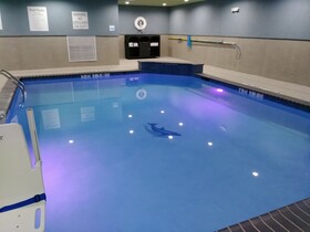 Holiday Inn Express & Suites Dallas Northeast-Arboretum