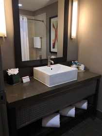 Holiday Inn Express Hotel & Suites North Dallas At Preston