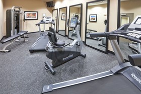 Holiday Inn Express Hotel & Suites North Dallas At Preston