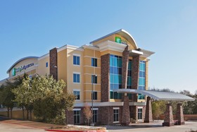 Holiday Inn Express Hotel & Suites North Dallas At Preston