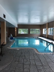 Holiday Inn Express Hotel & Suites North Dallas At Preston