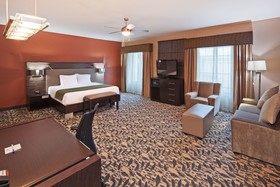 Holiday Inn Express Hotel & Suites North Dallas At Preston