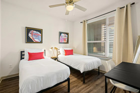 Kasa Dallas Medical District Apartments