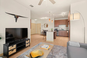Kasa Dallas Medical District Apartments