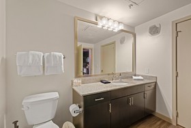 Kasa Dallas Medical District Apartments