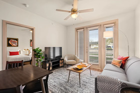 Kasa Dallas Medical District Apartments
