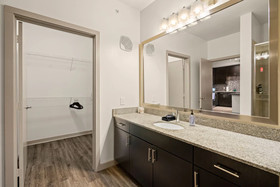 Kasa Dallas Medical District Apartments