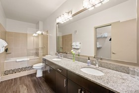 Kasa Dallas Medical District Apartments