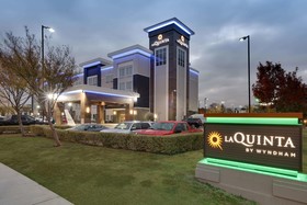 La Quinta Inn & Suites Dallas Love Field