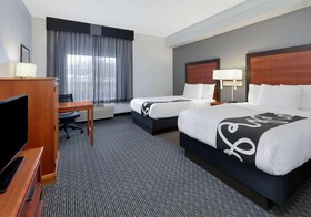 La Quinta Inn & Suites Dallas North Central