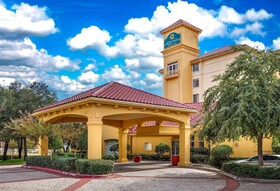 La Quinta Inn & Suites Dallas North Central