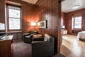 Magnolia Hotel Dallas Downtown