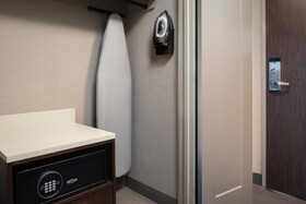 Marriott Dallas Addison Quorum Galleria