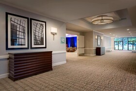 Marriott Dallas Addison Quorum Galleria