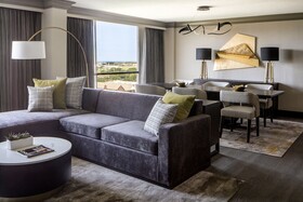 Marriott Dallas Addison Quorum Galleria