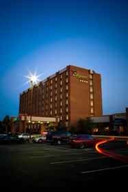 MCM Eleganté Hotel & Suites