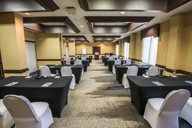 MCM Eleganté Hotel & Suites