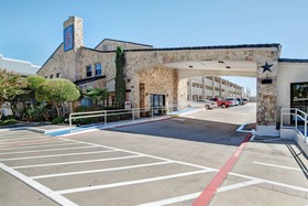 Motel 6 Dallas Galleria
