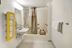 Motel 6 Dallas Galleria