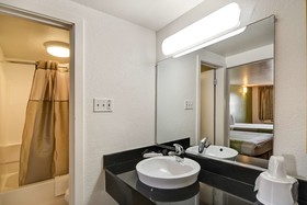 Motel 6 Dallas Galleria