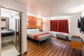 Motel 6 Dallas South