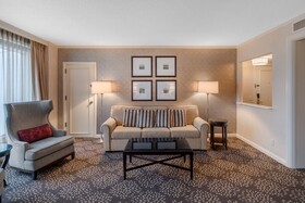 Omni Las Colinas Hotel